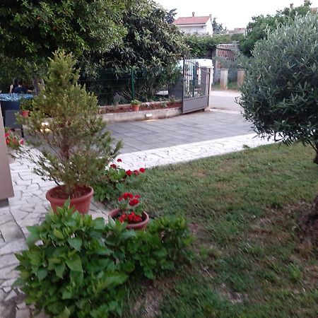 Apartment Stefania Ρόβινι Εξωτερικό φωτογραφία