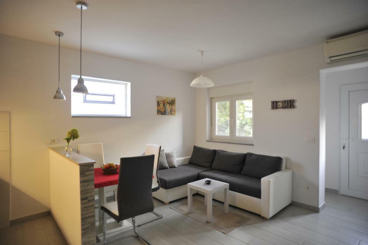 Apartment Stefania Ρόβινι Εξωτερικό φωτογραφία