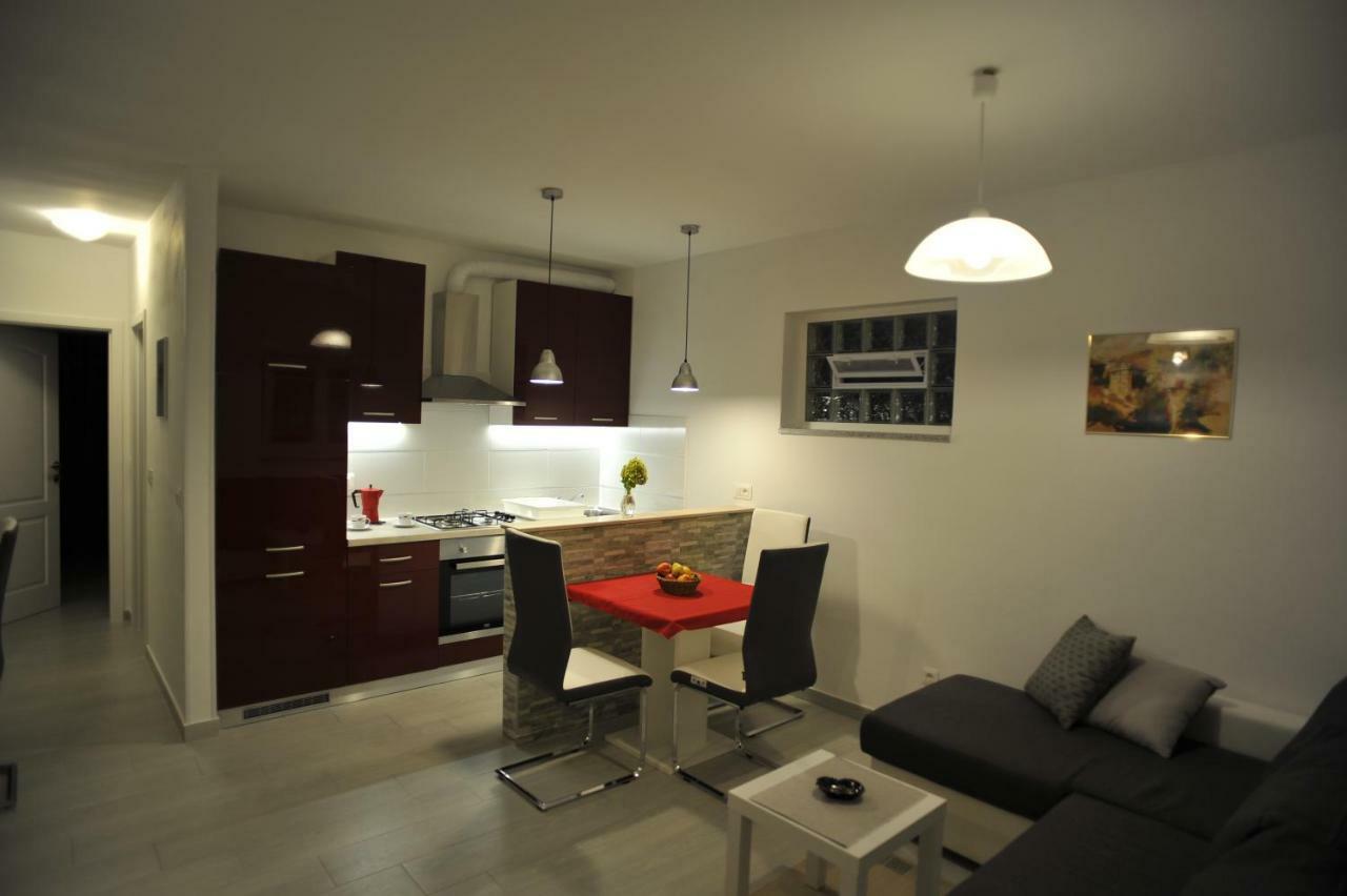 Apartment Stefania Ρόβινι Εξωτερικό φωτογραφία